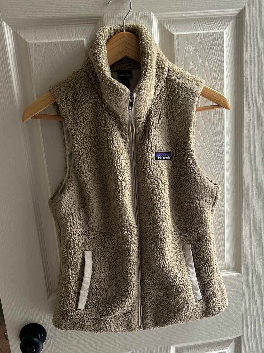 Patagonia Taupe Sherpa Fleece Vest Size Small